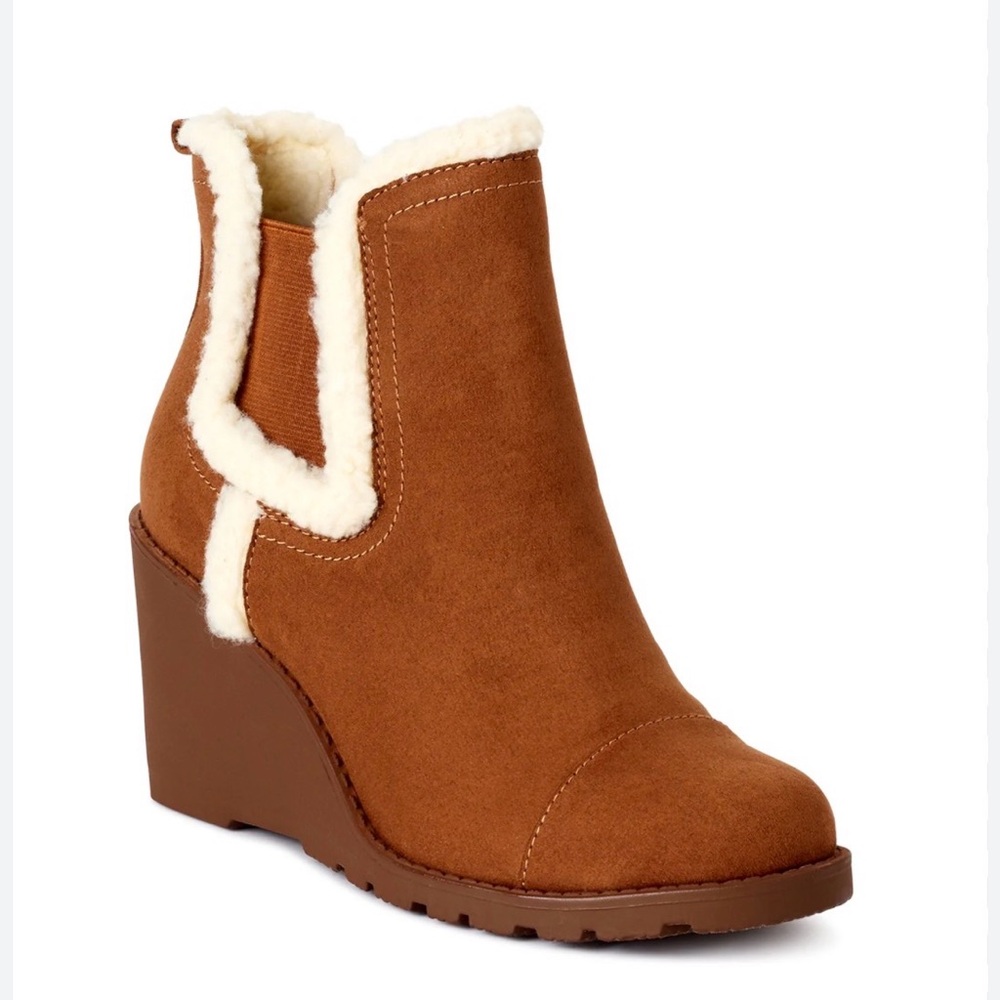 Scoop Brown Suede Wedge Ankle Boots with Sherpa Trim